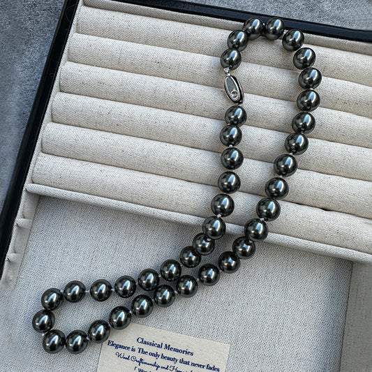 New Tahidi Black Shijia Pearl Necklace Women's High-grade Niche Versatile Autumn And Winter Stacked Sweater Chain Jewelry