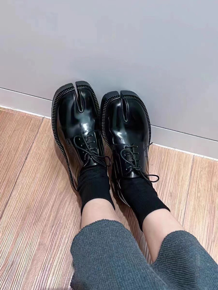 Loafers Women&#039;s Autumn New Genuine Leather Leather Shoes Split Toe Shoes Slip-on Horseshoe Shoes Pig Feet Shoes Single-layer Shoes