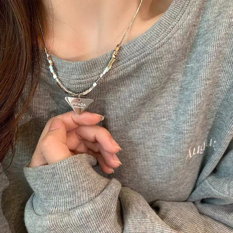 Cold Wind Three-dimensional Love Square Necklace Female Ins Niche Design Sense Titanium Steel Does Not Fade Sweater Chain Accessories