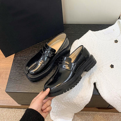 Loafers Women&#039;s Autumn New Genuine Leather Leather Shoes Split Toe Shoes Slip-on Horseshoe Shoes Pig Feet Shoes Single-layer Shoes