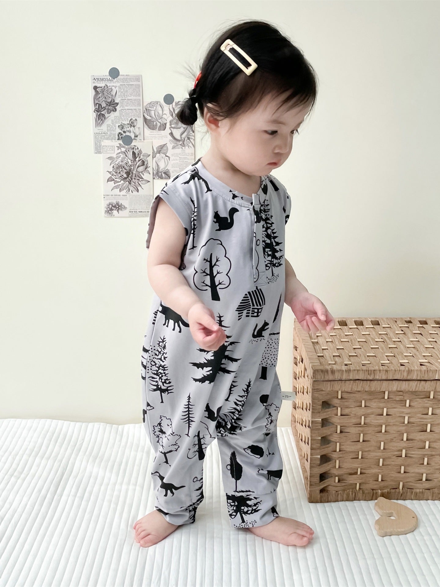 Baby Clothes Summer Thin Sleeveless Vest Romper Baby Girl Super Foreign Style Climbing Clothes Summer Clothes Baby Boy Cotton Jumpsuit